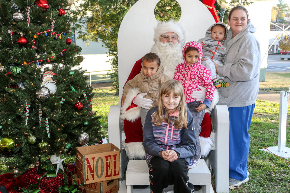 Winter Carnival _ Santa 11-24-19-8539.JPG